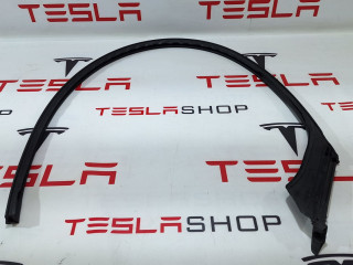 Уплотнитель проема дверного Tesla Model X 1 поколение 2018, 1032147-00-C