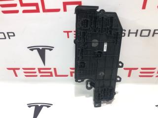 Блок управления BCM (Body Control Module) Tesla Model S 1 поколение [2-й рестайлинг] (2021 - 2025), 2486394-01-C, 1585699-00-B, 1585635-00-A, 1585694-00-C