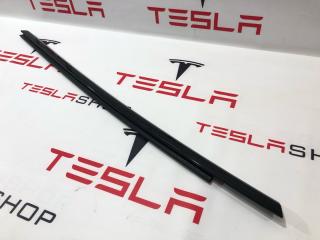 молдинг двери задней левой Tesla Model S 1 поколение [2-й рестайлинг] (2021 - 2025), 1600177-00-A, 1873553-22-A