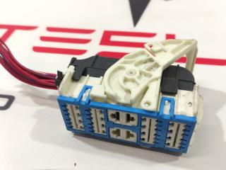 разъем (фишка) проводки Tesla Model S 1 поколение 2014, 1009096-00-G, 796286-1