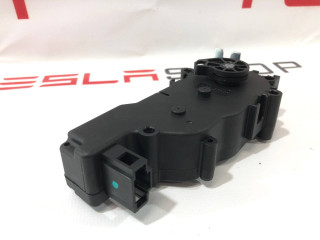 электропривод багажника Tesla Model S 1 поколение [рестайлинг] (2016 - 2021), 1008186-00-B, 1003549-00-D