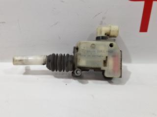 замок капота Tesla Model S 1 поколение 2013, 008066-84
