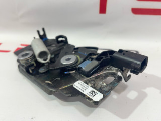 замок капота Tesla Model 3 1 поколение 2019, 1033011-00-A