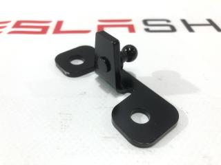 Кронштейн амортизатора капота (шаровый) Tesla Model 3 1 поколение 2019, электро, 1091870-00-B