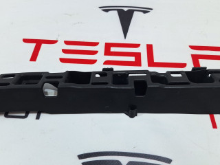 Кронштейн накладки, проема подъемной задней двери Tesla Model X 1 поколение 2018, 1059180-00-A