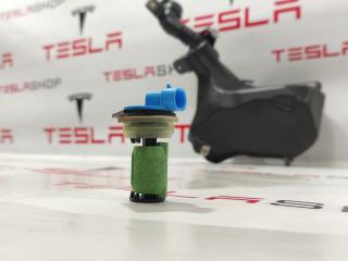 датчик уровня омывающей жидкости Tesla Model 3 1 поколение 2019, 1096062-00-F, 1139548-00-A, 1110164-00-B