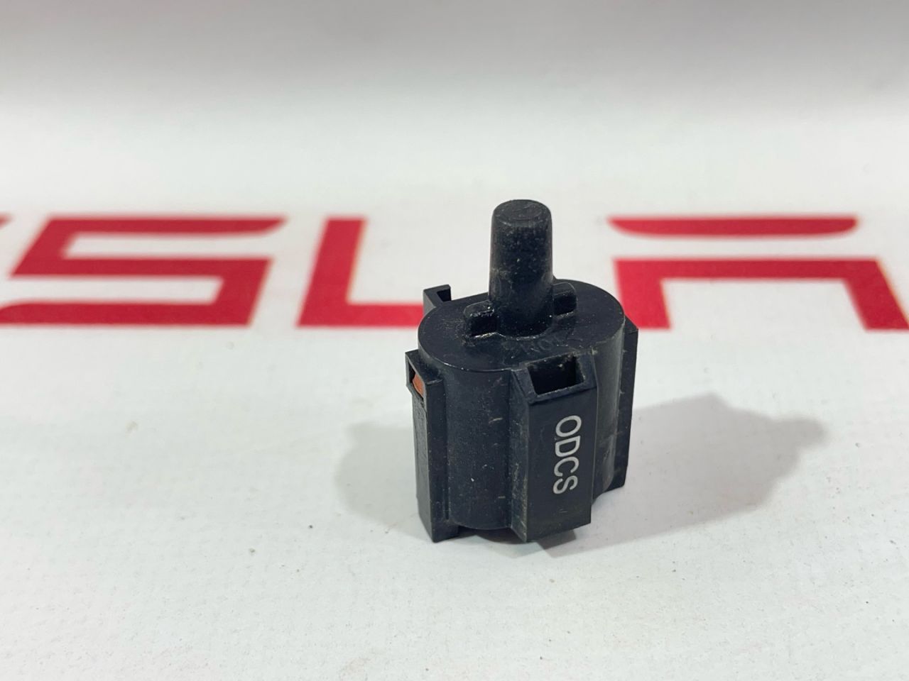 датчик температуры Tesla Model 3 1 поколение 2019, 6007379-00-B - фото №1