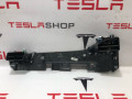 Декоративная накладка центральной панели (пассажирская) Tesla Model S 1 поколение [рестайлинг] 2016, 1004518-00-I, 1096880-00-A, 1096879-00-A, 1007821-00-D, 6007628-00-C, 1004518-06-D - фото №5
