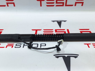 Амортизатор электрический подъемной задней двери Tesla Model X 1 поколение 2018, 1063440-01-D