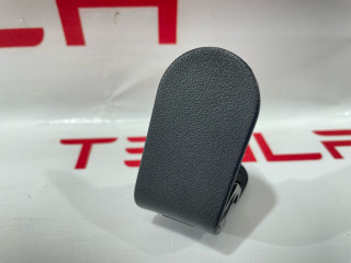 Заглушка (фиксатор) крепления подкапотного бокса Tesla Model 3 1 поколение 2019, 1081674-99-I, 1116003-00-C, 1116004-00-C