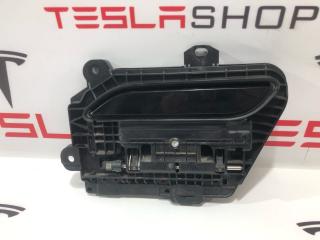 ручка наружная задняя левая Tesla Model S 1 поколение [2-й рестайлинг] (2021 - 2025), 1100300-S0-A, 1009830-00-A, 1948051-00-A