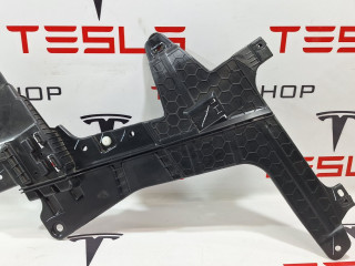 Кронштейн обшивки багажного отделения Tesla Model X 1 поколение 2018, 1086358-00-B, 1080702-00-A, 1073310-00-A