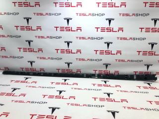 Кронштейн крепления порога Tesla Model X 1 поколение 2019, 1046690-00-B