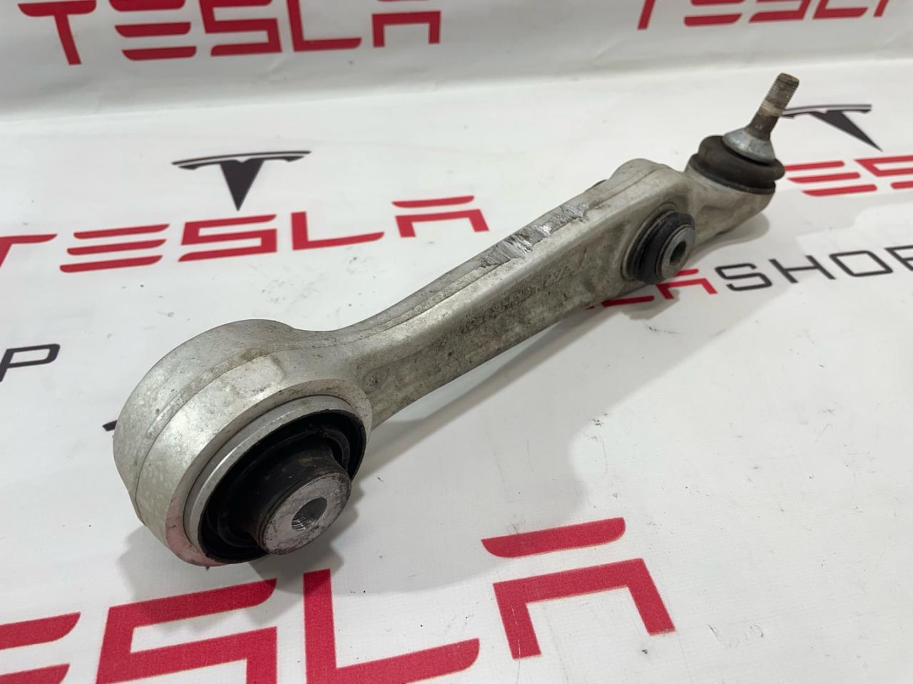 рычаг передний Tesla Model S 1 поколение 2015, 1027351-00-C, 1048951-00-B, 6007997-00-B - фото №1