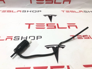 насос (моторчик) омывателя стекла Tesla Model 3 1 поколение 2022, 1110164-00-B