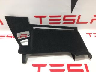 Накладка пластиковая под рулевой колонкой Tesla Model X 1 поколение [рестайлинг] 2022, 1622097-00-E