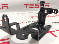 Кронштейн крепления вакуумного насоса тормозов Tesla Model S 1 поколение (2012 - 2016), 1003439-00-A - фото №4