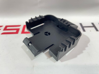 Кронштейн крепления модуля Homelink Tesla Model Y 1 поколение 2021, 1098355-00-B