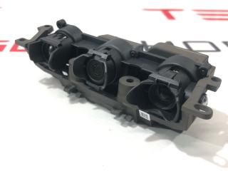 камера переднего обзора Tesla Model S 1 поколение [2-й рестайлинг] (2021 - 2025), 1738125-78-C