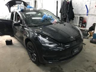 Tesla Model 3 1 поколение