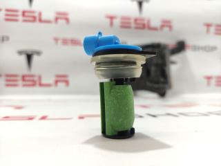 датчик уровня омывающей жидкости Tesla Model S 1 поколение [2-й рестайлинг] (2021 - 2025), 1139548-00-A, 1090850-00-F, 1566397-00-B