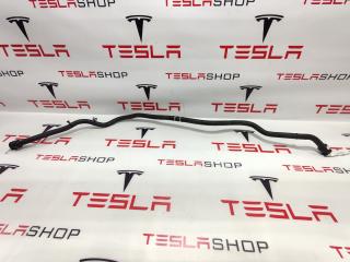 Шланги охлаждающей жидкости заднего большого электромотора Tesla Model X 1 поколение 2016, 1048148-99-F, 1072841-00-A