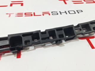 Кронштейн накладки, проема подъемной задней двери Tesla Model X 1 поколение [рестайлинг] 2022, 1059180-00-A