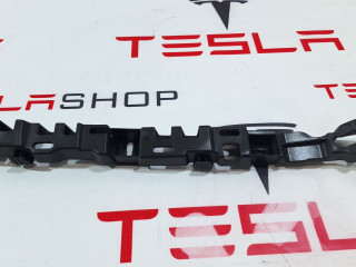 Кронштейн накладки, стойки В Tesla Model X 1 поколение 2018, 1050784-00-C