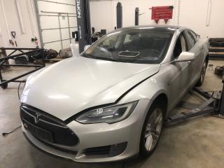 Tesla Model S 1 поколение