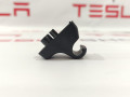 Крепление (крючок) солнцезащитного козырька Tesla Model S 1 поколение (2012 - 2016), 1002479-00-D - фото №3
