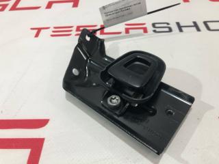 Кронштейн крепления петли (фиксатора) багажа Tesla Model X 1 поколение [рестайлинг] 2022, 1061158-00-C, 1623163-00-B