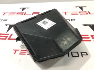 корпус салонного фильтра Tesla Model S 1 поколение 2013, 1006384-00-C, 1013535-00-B