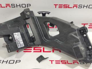крепление фары левой Tesla Model X 1 поколение 2018, 1043357-00-F, 1048807-00-A