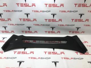 Подкапотный пластик бокса Tesla Model Y 1 поколение 2022, 1492605-00-A, 1619812-00-A, 1619813-00-A