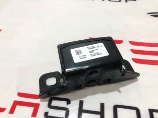 Петля замка двери Tesla Model X 1 поколение 2019, 1033836-00-H