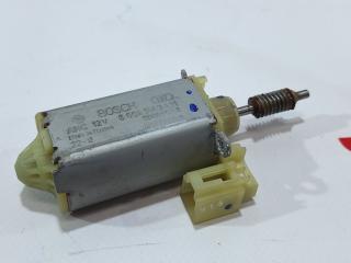 Электродвигатель регулировки угла наклона спинки водит./пассаж. Tesla Model X 1 поколение [рестайлинг] 2022, 1079773-00-B