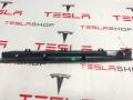 Накладка межсекционная подъемной задней двери Tesla Model X 1 поколение 2016, 1051547-06-C, 1053673-00-A - фото №4