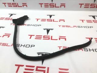 Уплотнитель задней двери Tesla Model S 1 поколение [2-й рестайлинг] (2021 - 2025), 1615100-00-B