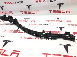 Кронштейн внутренний стойки C Tesla Model X 1 поколение 2019, 1079765-00-C, 1053725-00-B