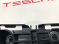 Кронштейн крепления накладки порога рокерной панели Tesla Model S 1 поколение [2-й рестайлинг] (2021 - 2025), 1567145-00-A - фото №4