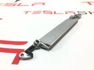 Пластина ручки наружной механизма двери Tesla Model S 1 поколение 2013, 1007729-00-D, 1007374-00-H