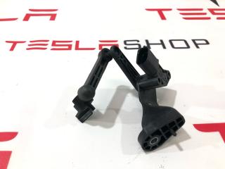 Датчик уровня пневмоподвески Tesla Model S 1 поколение [2-й рестайлинг] (2021 - 2025), 1420972-00-B, 1420971-00-B, 1420974-00-B