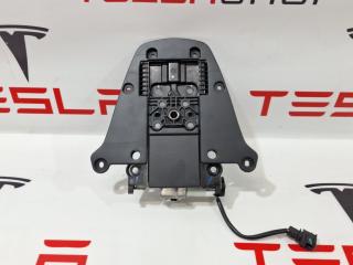 Механизм регулировки подголовника Tesla Model S 1 поколение [рестайлинг] 2018, 1066568-01-A, AG151536-C1