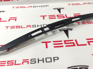молдинг крышки багажника Tesla Model S 1 поколение [2-й рестайлинг] 2022, 1647462-00-B, 1674253-00-B, 1647807-00-A, 1647808-00-A, 1772478-00-E, 1772479-00-E, 1744415-00-D