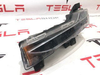 фара противотуманная левая Tesla Model 3 1 поколение 2022, 1077389-00-F