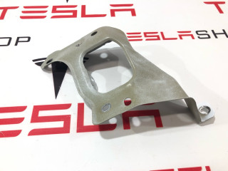 Кронштейн лонжерона (поддержка крыла/фары) Tesla Model 3 1 поколение 2022, 1086016-S0-A