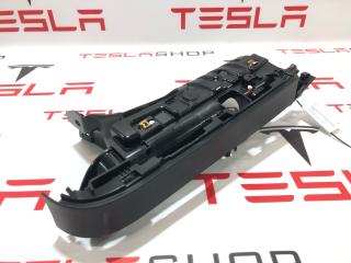 Накладка подъемной задней двери Tesla Model X 1 поколение [рестайлинг] 2022, 1055050-00-K, 1051549-00-H, 1055059-00-D