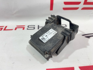 Блок Homelink Tesla Model S 1 поколение 2015, 1005371-00-B