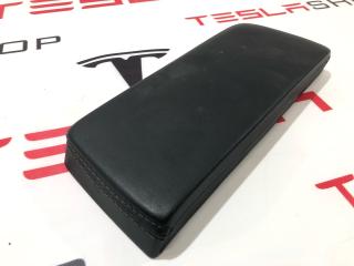 Подлокотник центральной консоли Tesla Model X 1 поколение 2019, 1024238-05-B, 1046444-22-D, 105730227