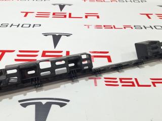 Кронштейн порога двери Tesla Model X 1 поколение [рестайлинг] 2022, 1056095-00-B, 1051827-00-B
